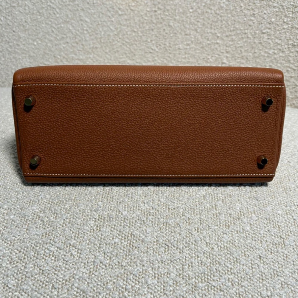 Authentic Hermes Kelly 28 Gold Togo GHW - Picture 7 of 16